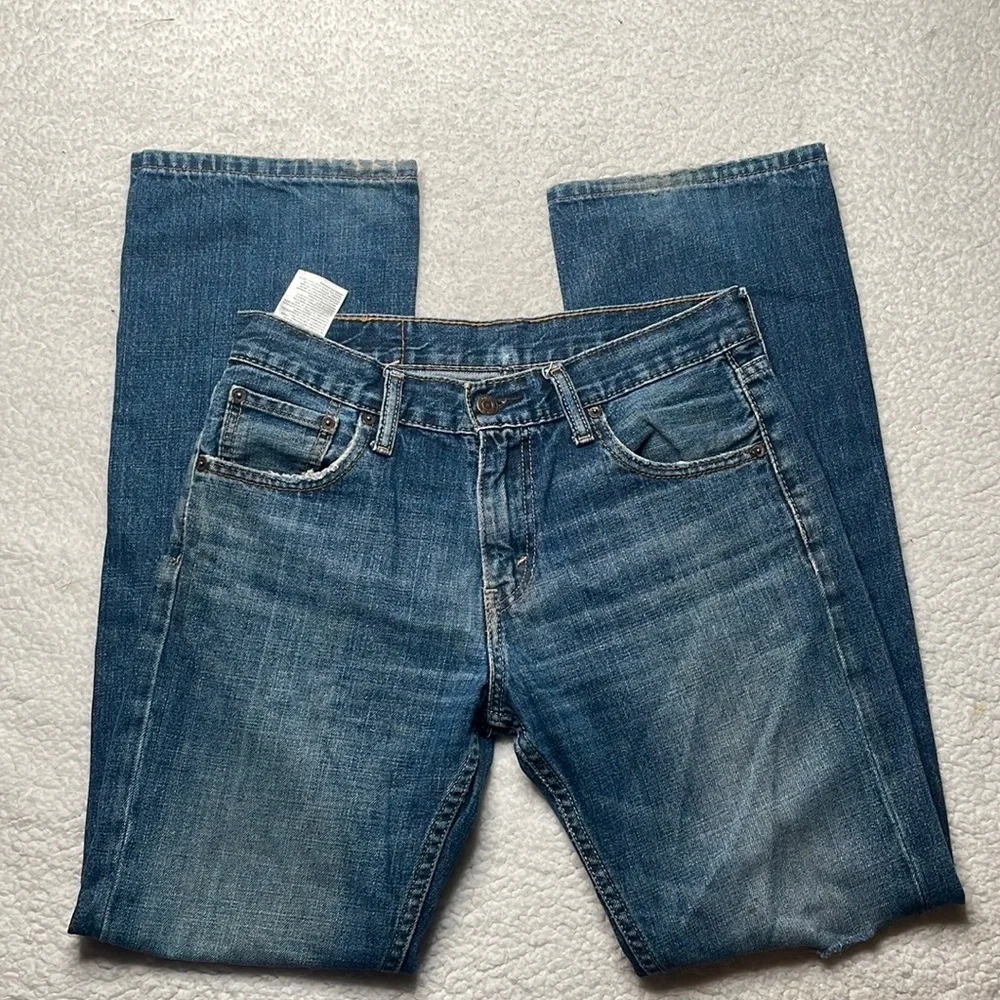 Levis Straight Leg Denim Jeans Distressed Size 30 x 32